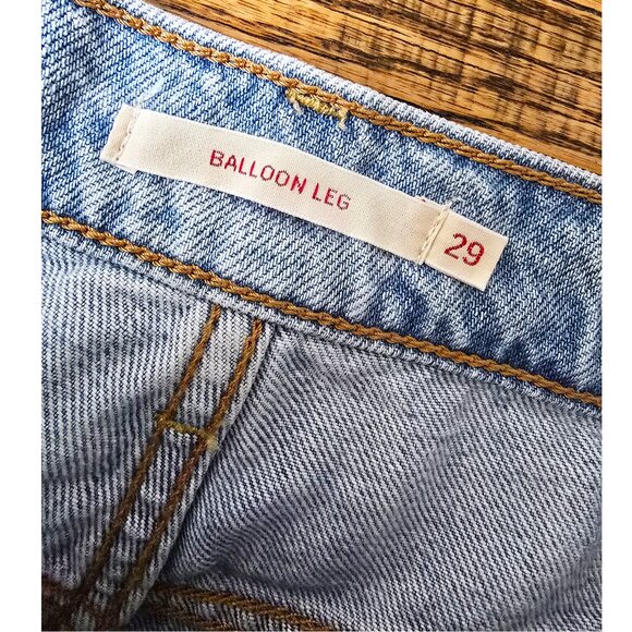 Free People Levi's Premium Balloon Leg Jeans in Dad's Jokes Light Blue 29 Waist - Picture 6 of 10